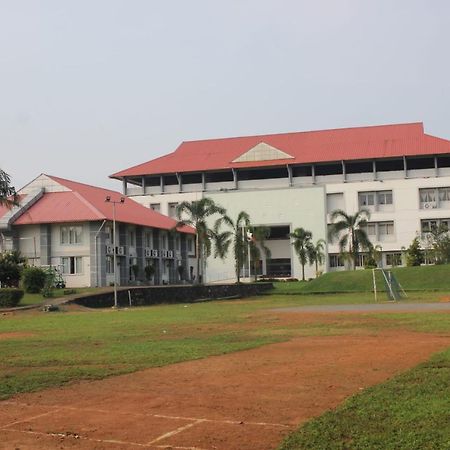Angamaly Convention Centre Otel Kochi Dış mekan fotoğraf